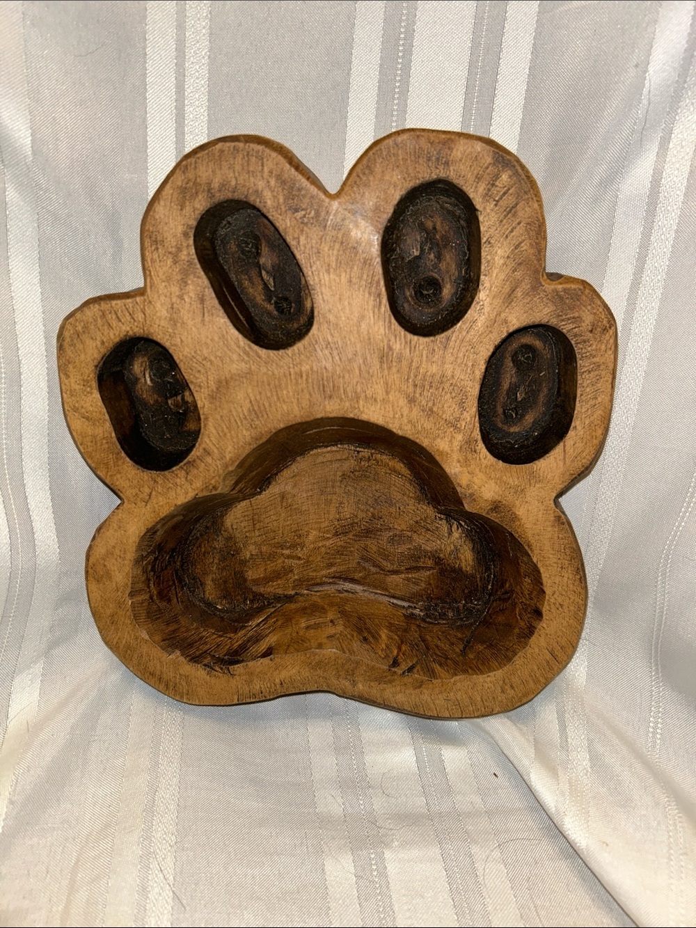 Handcrafted Wooden Paw 🐾 Shaped Serving Bowl (LC)